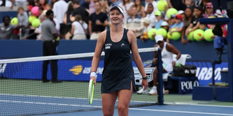 Элизе Мертенс - Барбора Крейчикова