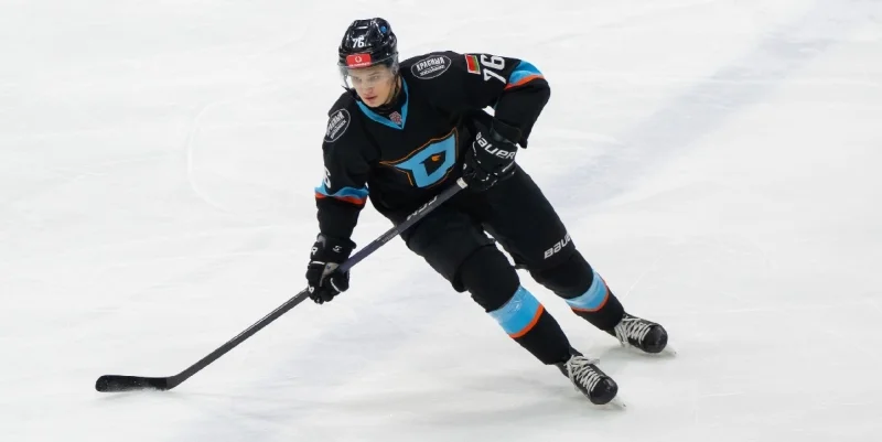 Динамо Шинник - Алмаз Динамо Шинник - Алмаз