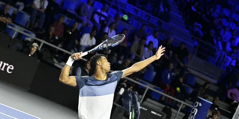 Александар Ковачевич - Джованни Мпетши-Перрикар