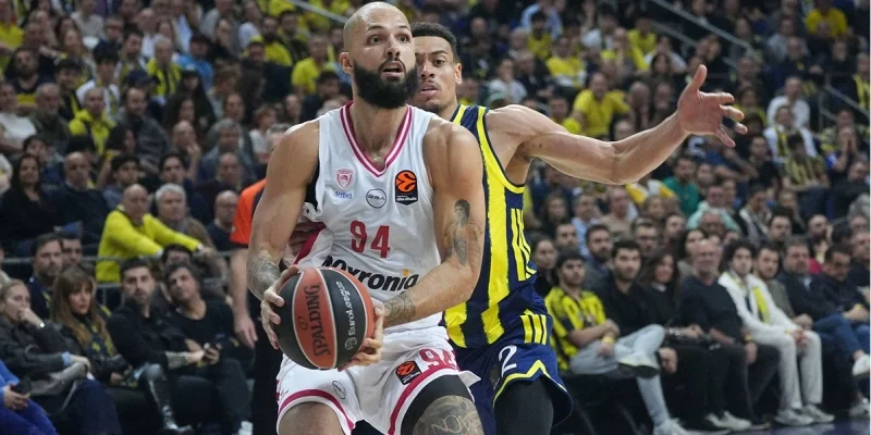 Олимпиакос - Бавария