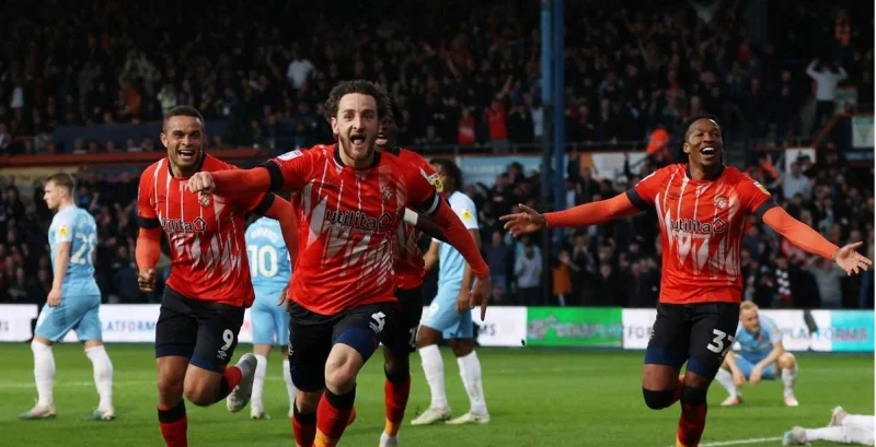 Лутон Таун - Стивенэйдж