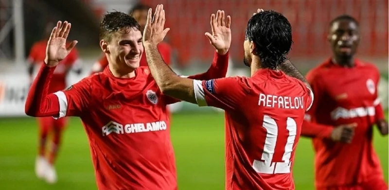 Антверпен - Ла-Лувьер