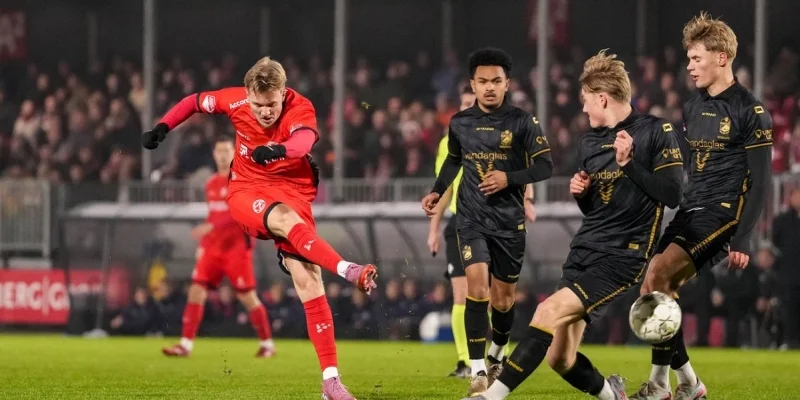 Алмере - Телстар Алмере - Телстар