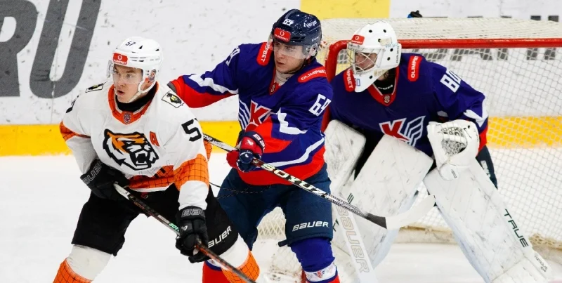 Крылья Советов - Сахалинские Акулы