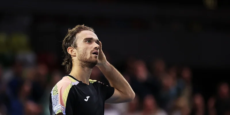 Уго Умбер - Томаш Махач