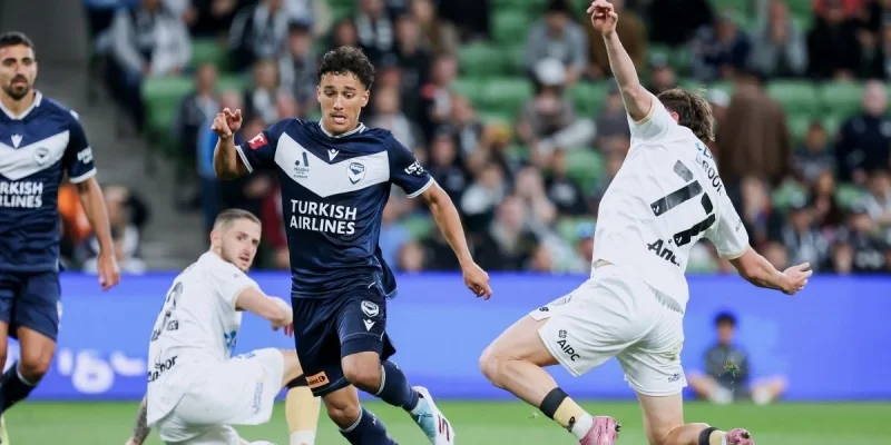 Аделаида Юнайтед - Мельбурн Виктори