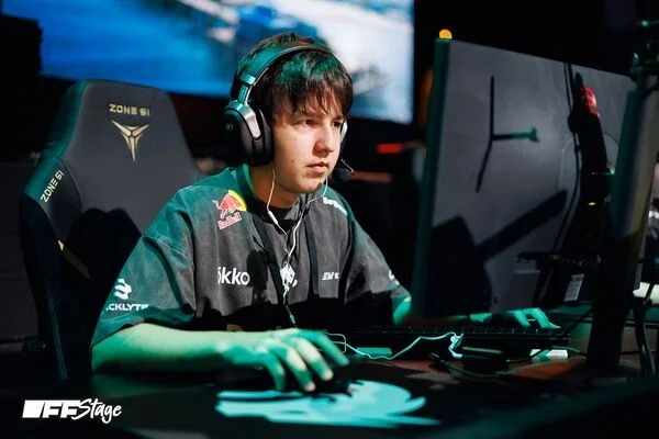 Inner Circle Esports - Team Spirit