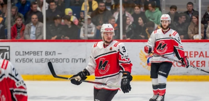 Молот - Металлург Нк