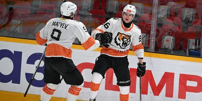 Спартак МАХ - Амурские Тигры