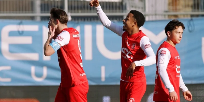 Маастрихт - Йонг Утрехт Маастрихт - Йонг Утрехт