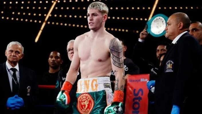 Каллум Уолш - Карлос Окампо Каллум Уолш - Карлос Окампо