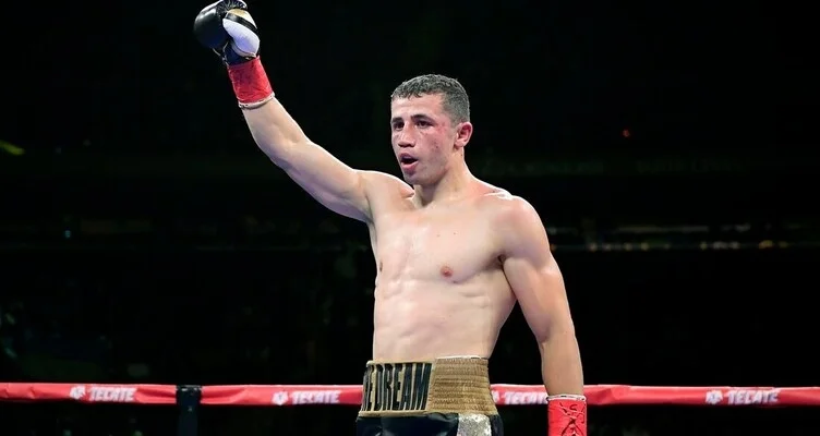 Исраил Мадримов - Луис Давид Саласар