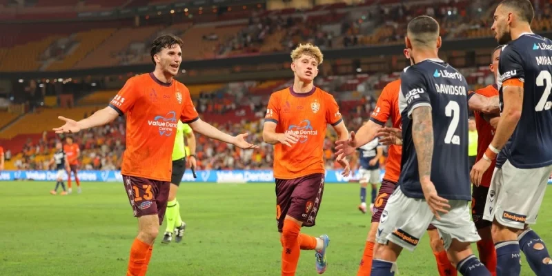 Брисбен Роар - Аделаида Юнайтед Брисбен Роар - Аделаида Юнайтед