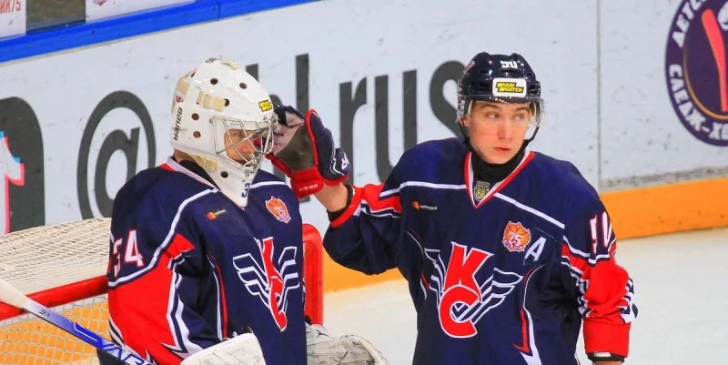 АКМ-Юниор - Крылья Советов АКМ-Юниор - Крылья Советов