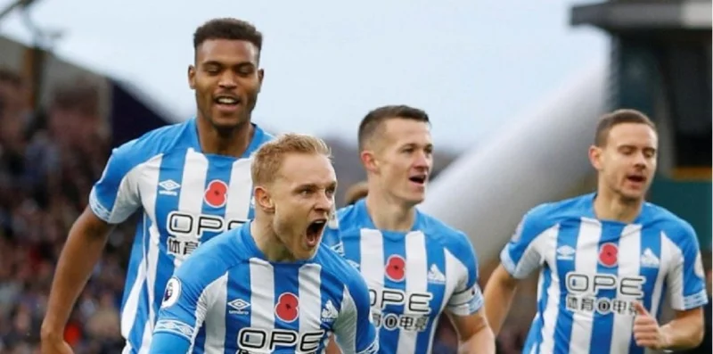 Хаддерсфилд - Лутон Таун Хаддерсфилд - Лутон Таун