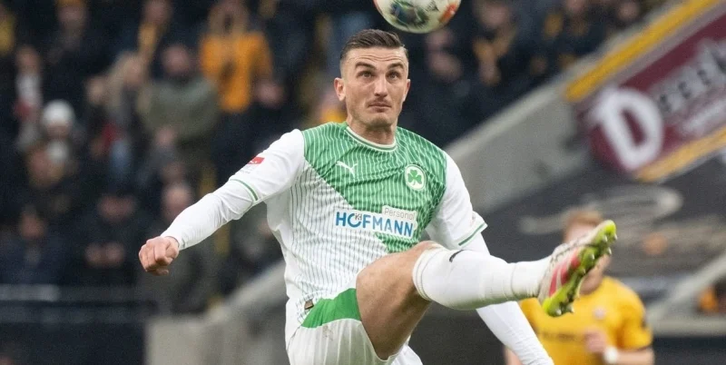 Хольштайн Киль - Гройтер Фюрт