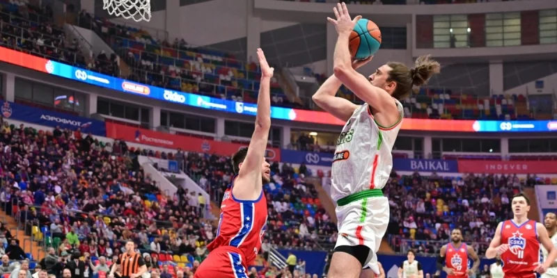 Локомотив-Кубань - УНИКС