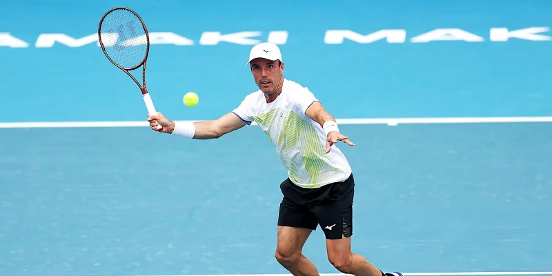 Роберто Баутиста - Кэмерон Норри