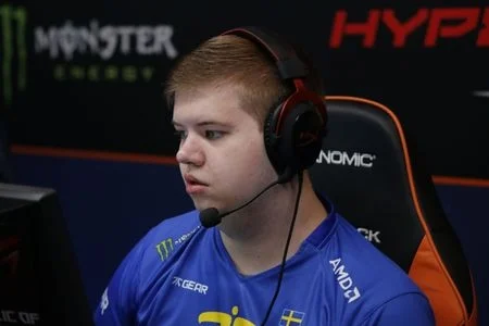 ENCE eSports - EYEBALLERS ENCE eSports - EYEBALLERS