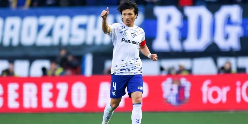 Пхохан Стилерс - Гамба Осака