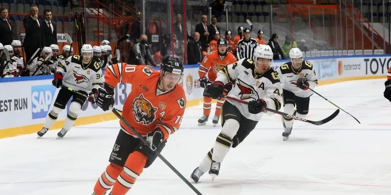 Амур - Авангард