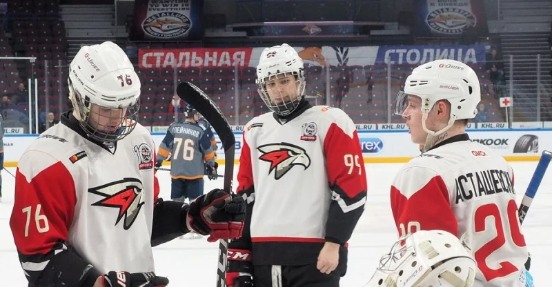 Омские Ястребы - Стальные Лисы Омские Ястребы - Стальные Лисы