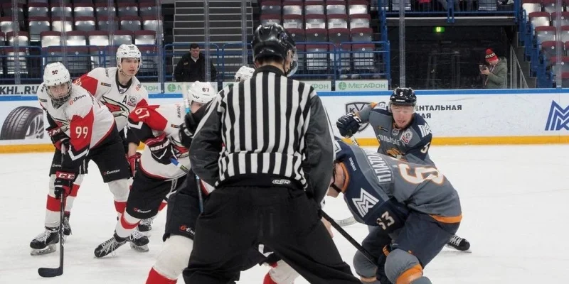 Омские Ястребы - Стальные Лисы Омские Ястребы - Стальные Лисы