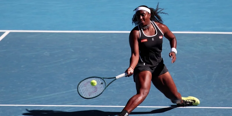 Хэйли Баптист - Александра Эала