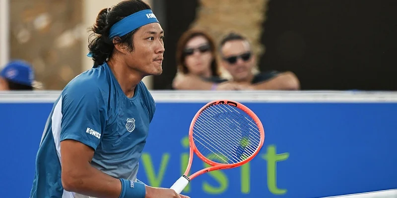 Якуб Меншик - Чжичжэнь Чжан