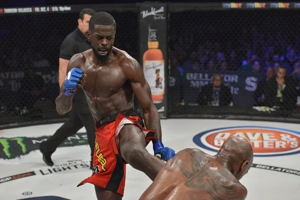 Чиди Нджокуани - Карлос Лил