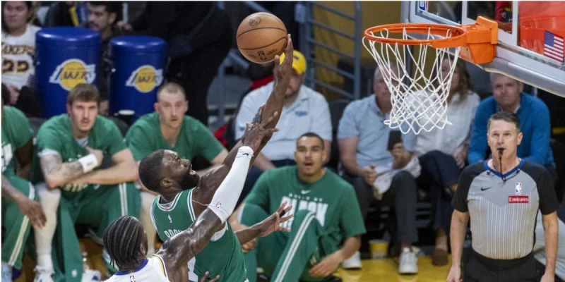 Финикс - Бостон