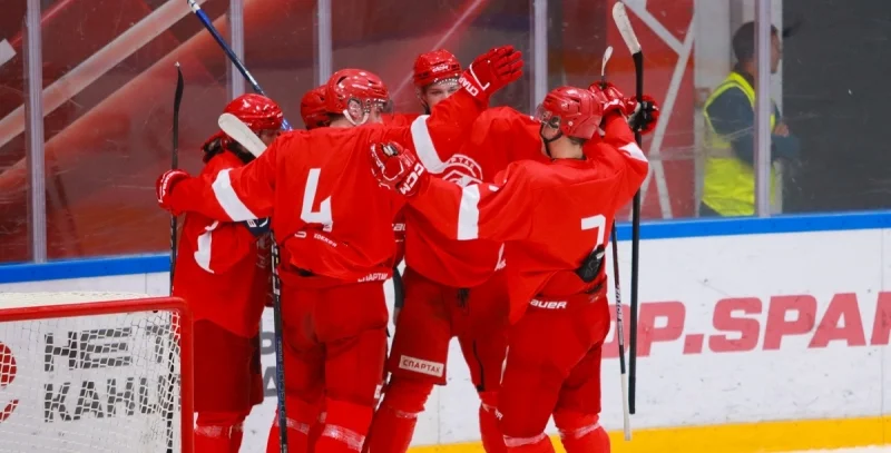 Спартак МАХ - Красная Машина