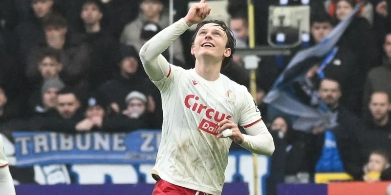 Стандард - Ла-Лувьер