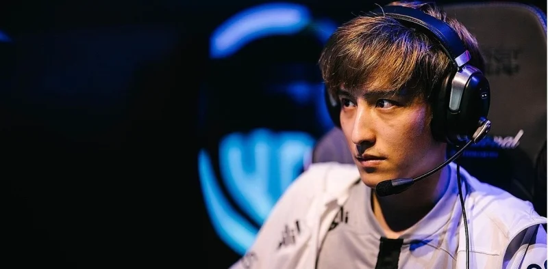 Xtreme Гейминг - Team Falcons Xtreme Гейминг - Team Falcons