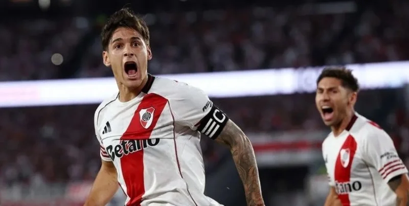 Индепендиенте Ривадавиа - Ривер Плейт