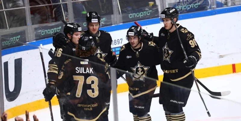 Адмирал - Нефтехимик