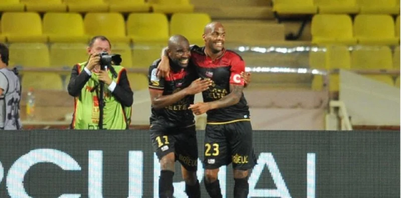 Лаваль - Генгам