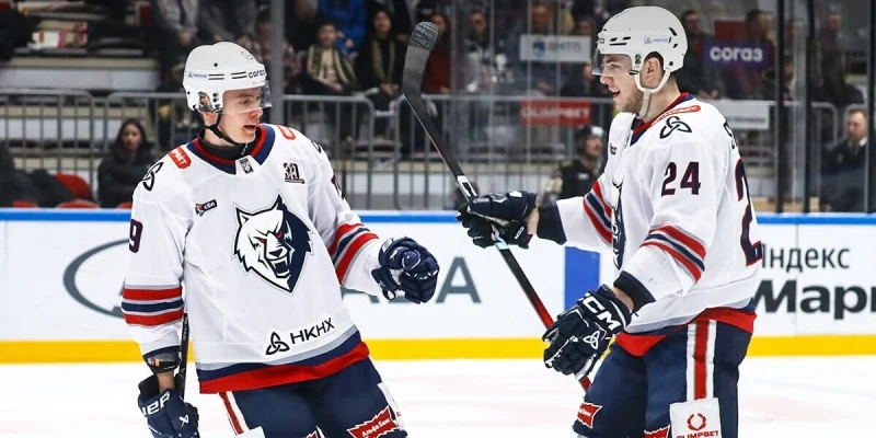 Нефтехимик - Трактор