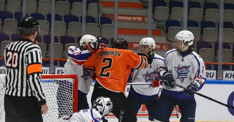 Амурские Тигры - Сахалинские Акулы