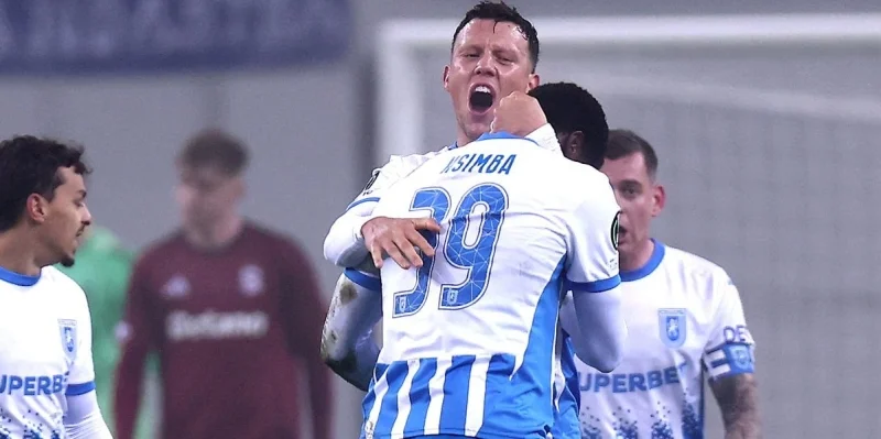 Университатя - Арджеш