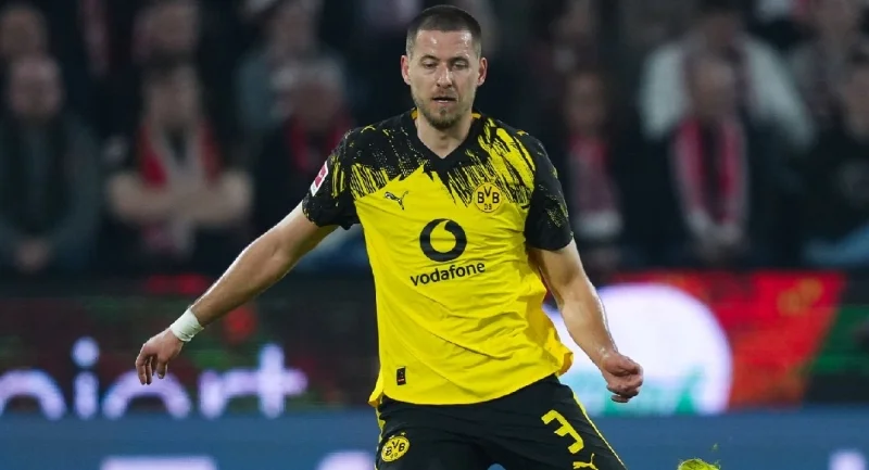 Боруссия Д - Аугсбург Боруссия Д - Аугсбург