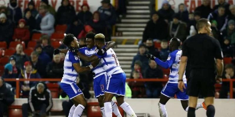 Бертон Альбион - Рединг Бертон Альбион - Рединг