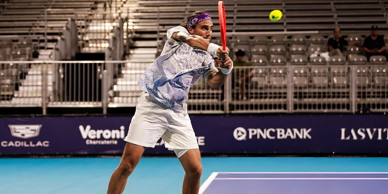 Маттиа Беллуччи - Мерфи Кассон