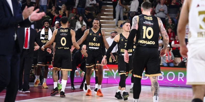 Анадолу Эфес - Монако