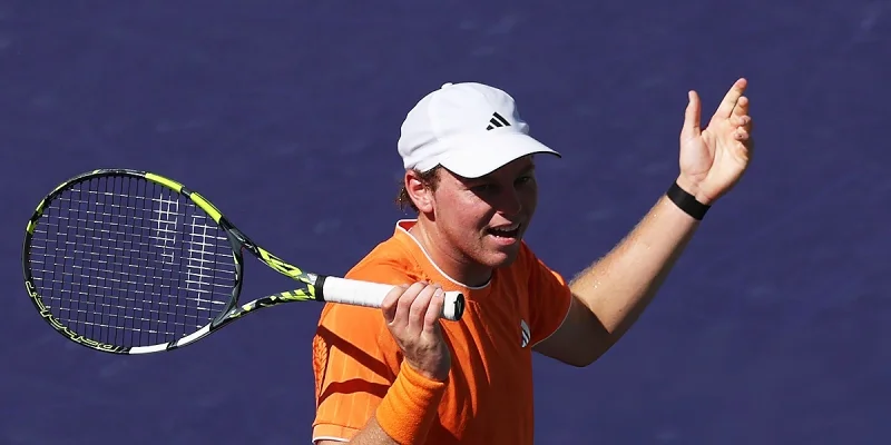 Алекс Микельсен - Маттиа Беллуччи