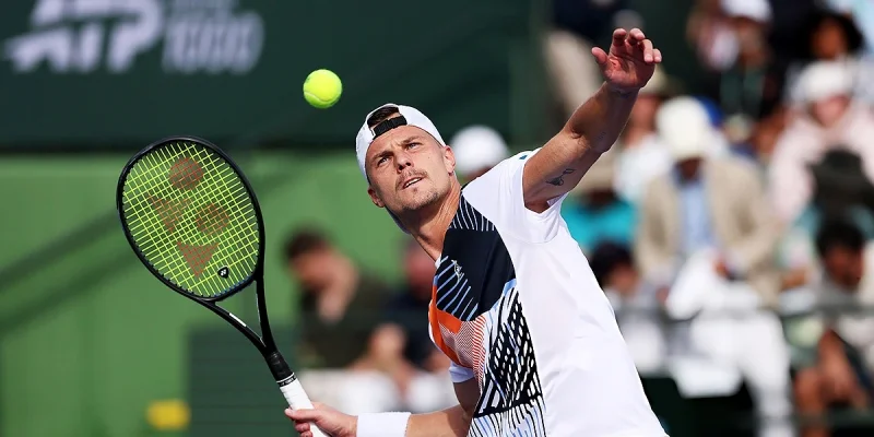 Кристофер О'Коннелл - Мартон Фучович