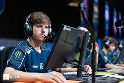 Team Liquid - Ninjas in Pyjamas