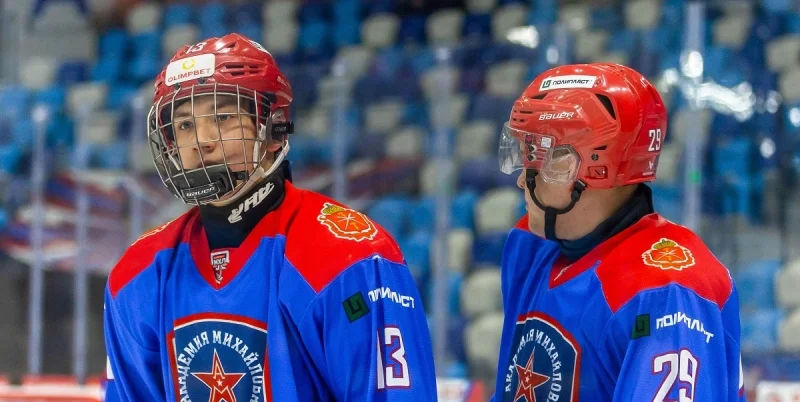 Капитан - АКМ-Юниор Капитан - АКМ-Юниор