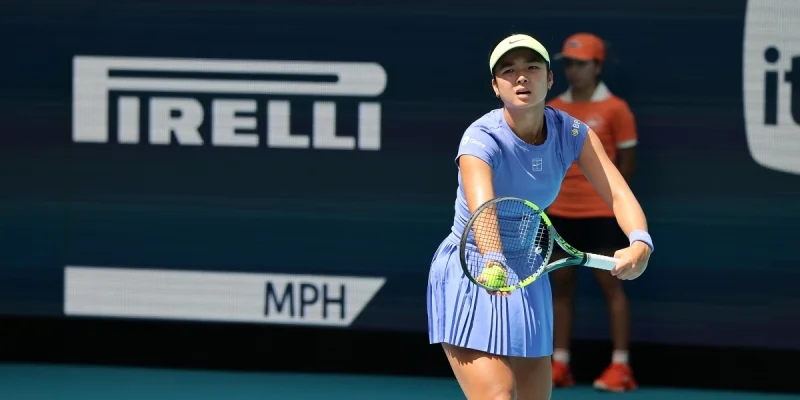 Каролина Мухова - Александра Эала Каролина Мухова - Александра Эала