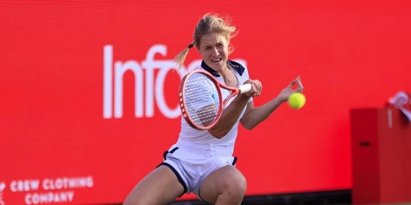 Анастасия Захарова - Даяна Ястремская